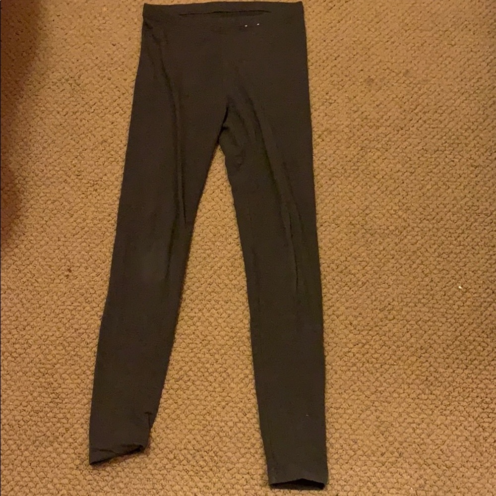 gray leggings